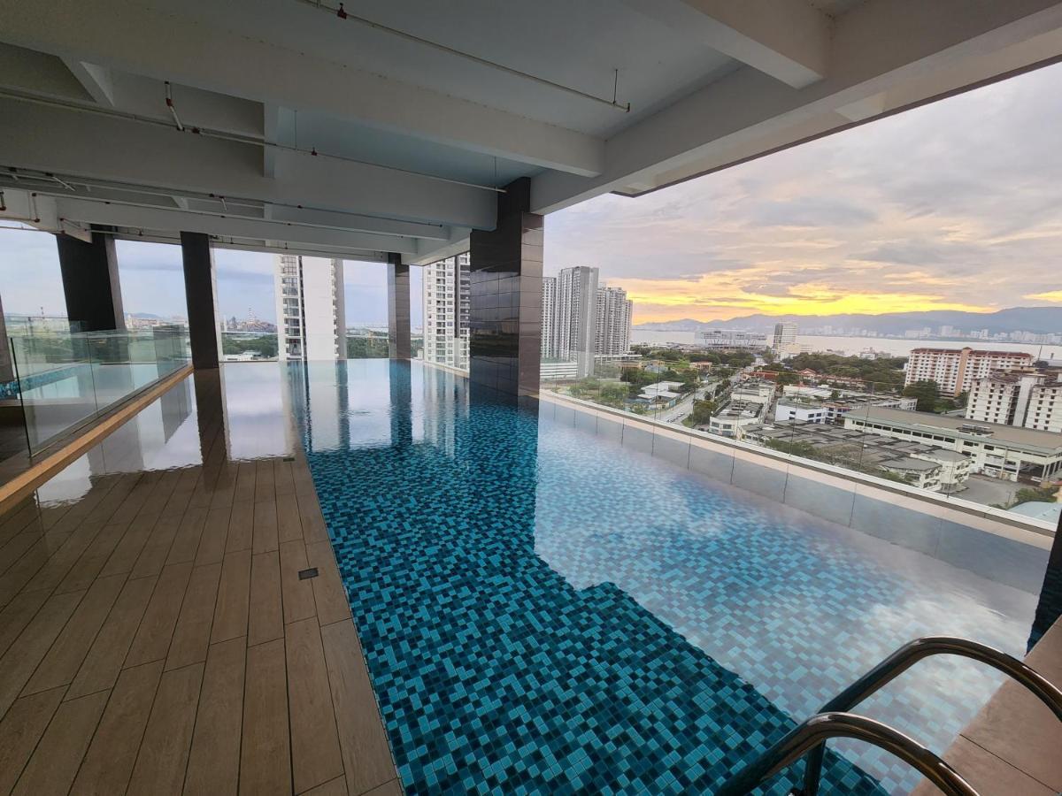 Praicon Tower - Premium Suite Butterworth Εξωτερικό φωτογραφία
