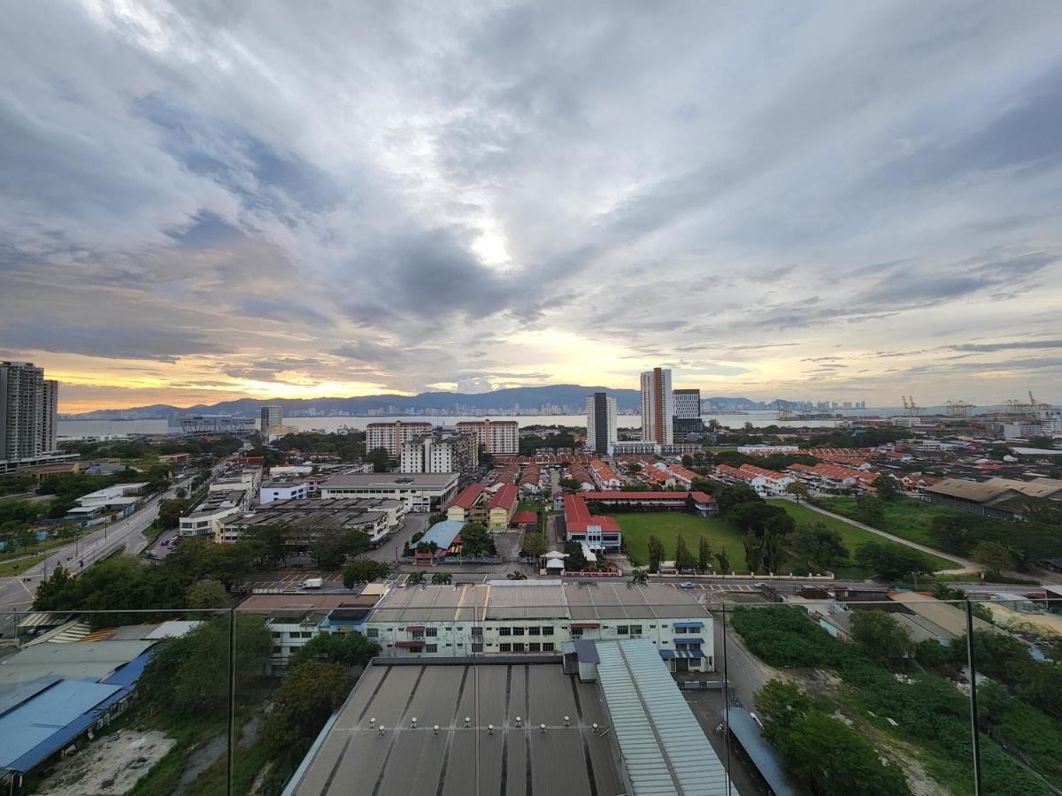 Praicon Tower - Premium Suite Butterworth Εξωτερικό φωτογραφία