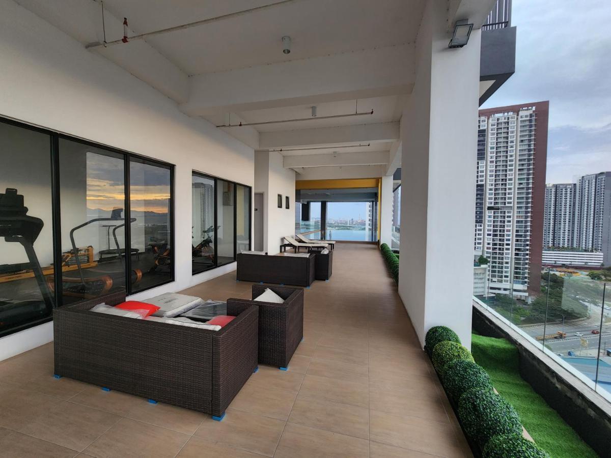 Praicon Tower - Premium Suite Butterworth Εξωτερικό φωτογραφία