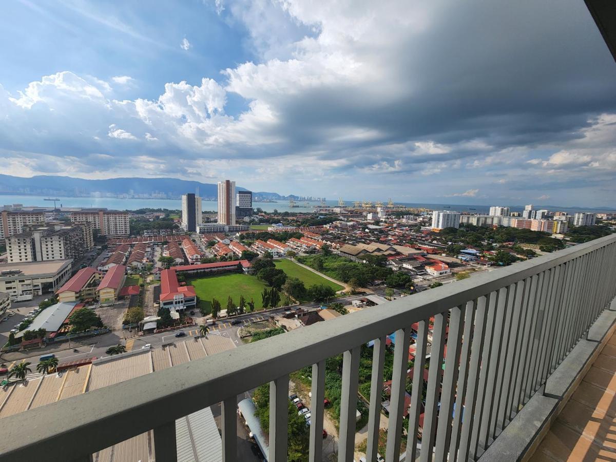 Praicon Tower - Premium Suite Butterworth Εξωτερικό φωτογραφία